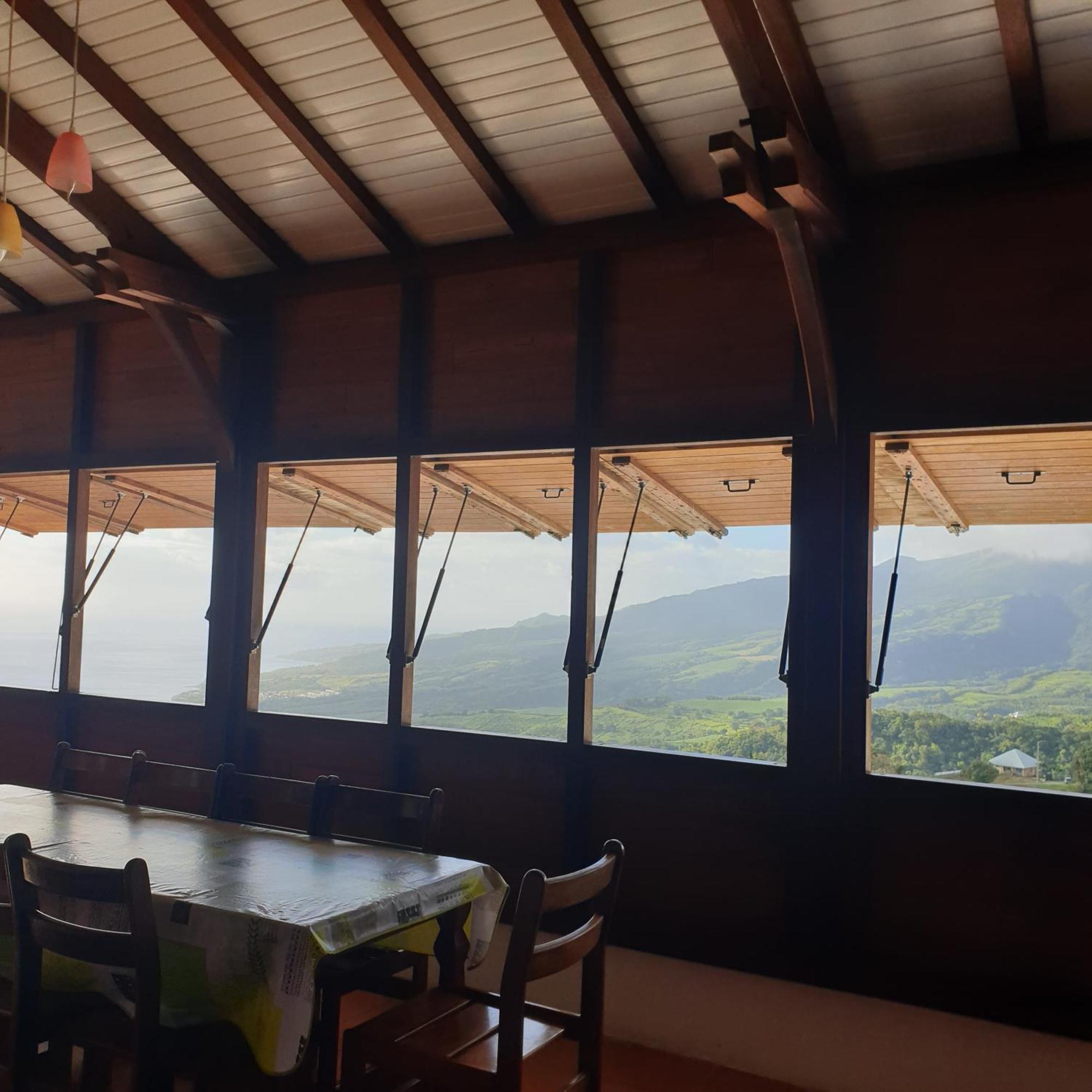 Villa Les Hameaux Du Morne Des Cadets à Fond-Saint-Denis Chambre photo